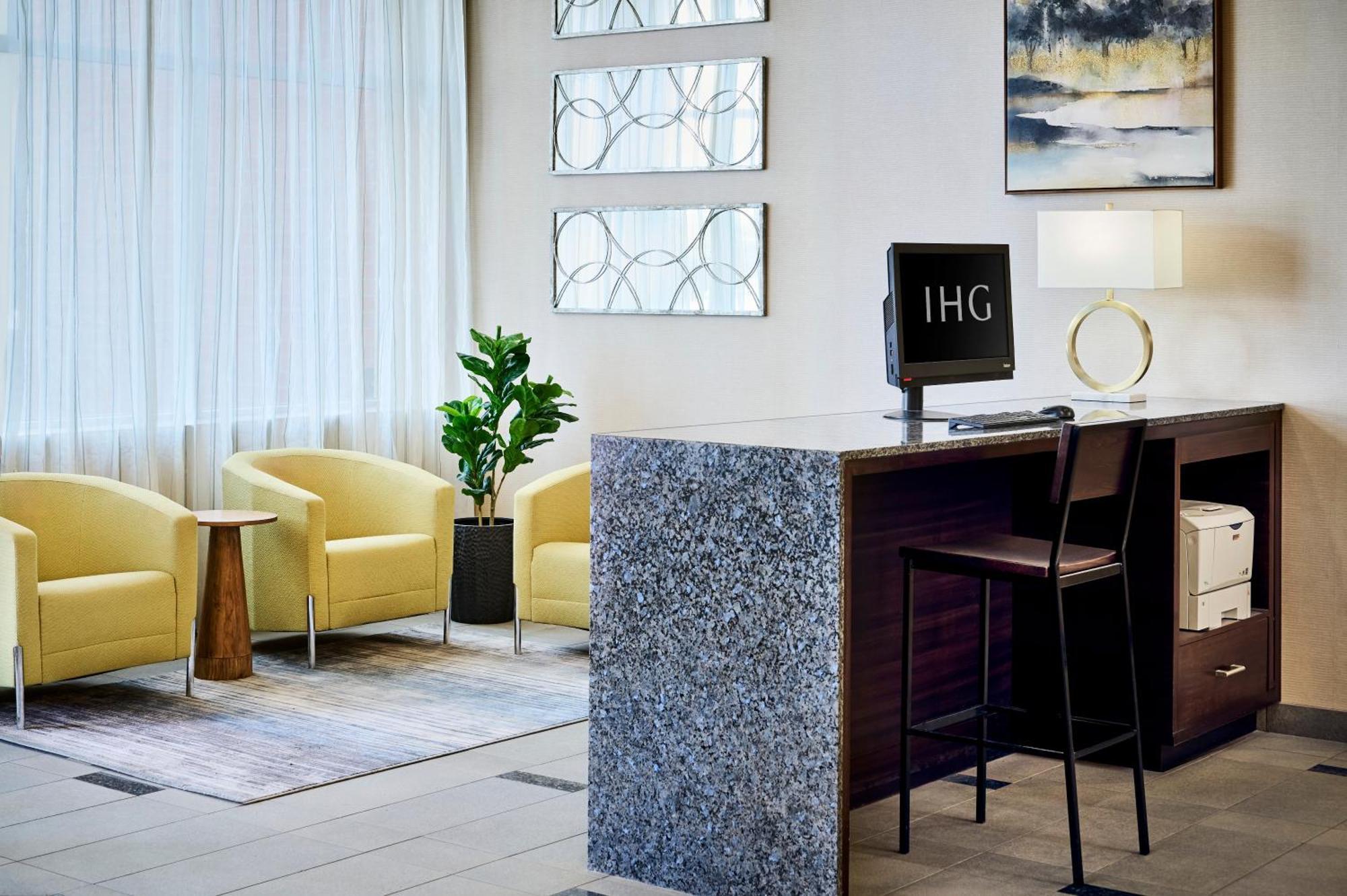 Fallsview & Hotel 4*